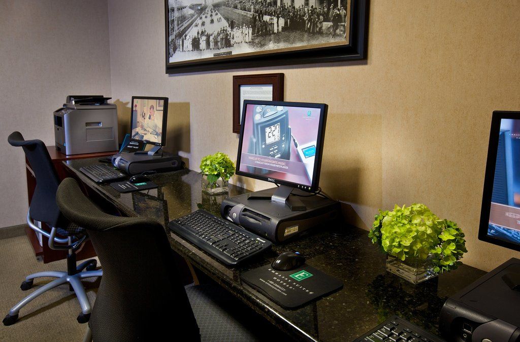 Embassy Suites By Hilton Indianapolis Downtown Bagian luar foto